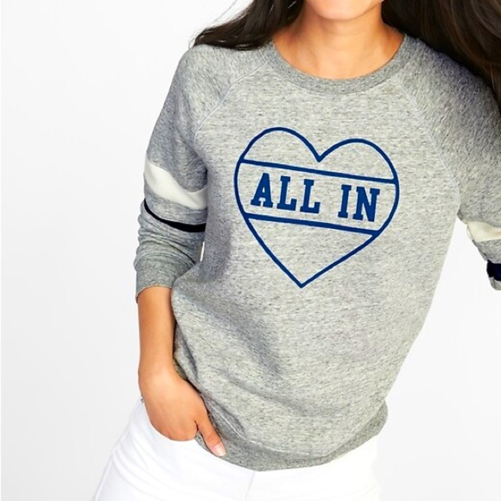 Old Navy Relaxed Graphic Crew Neck Sweatshirt